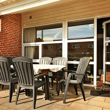 6 Person Holiday Home In Bl Vand *