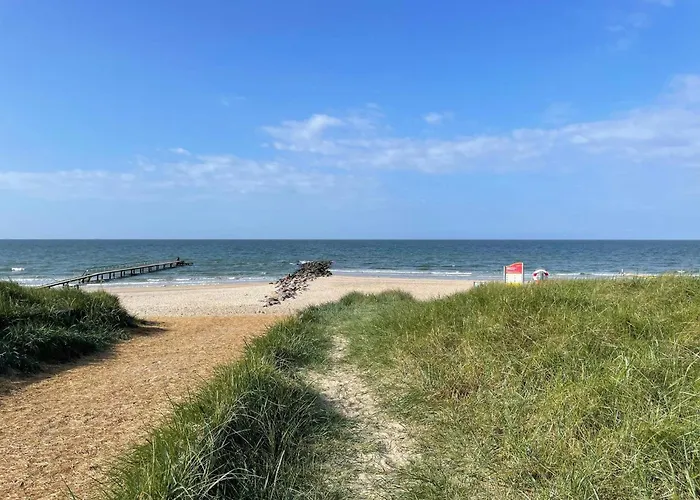 Holiday home Cozy Townhouse Near Beach - By Traum Ferienwohnungen